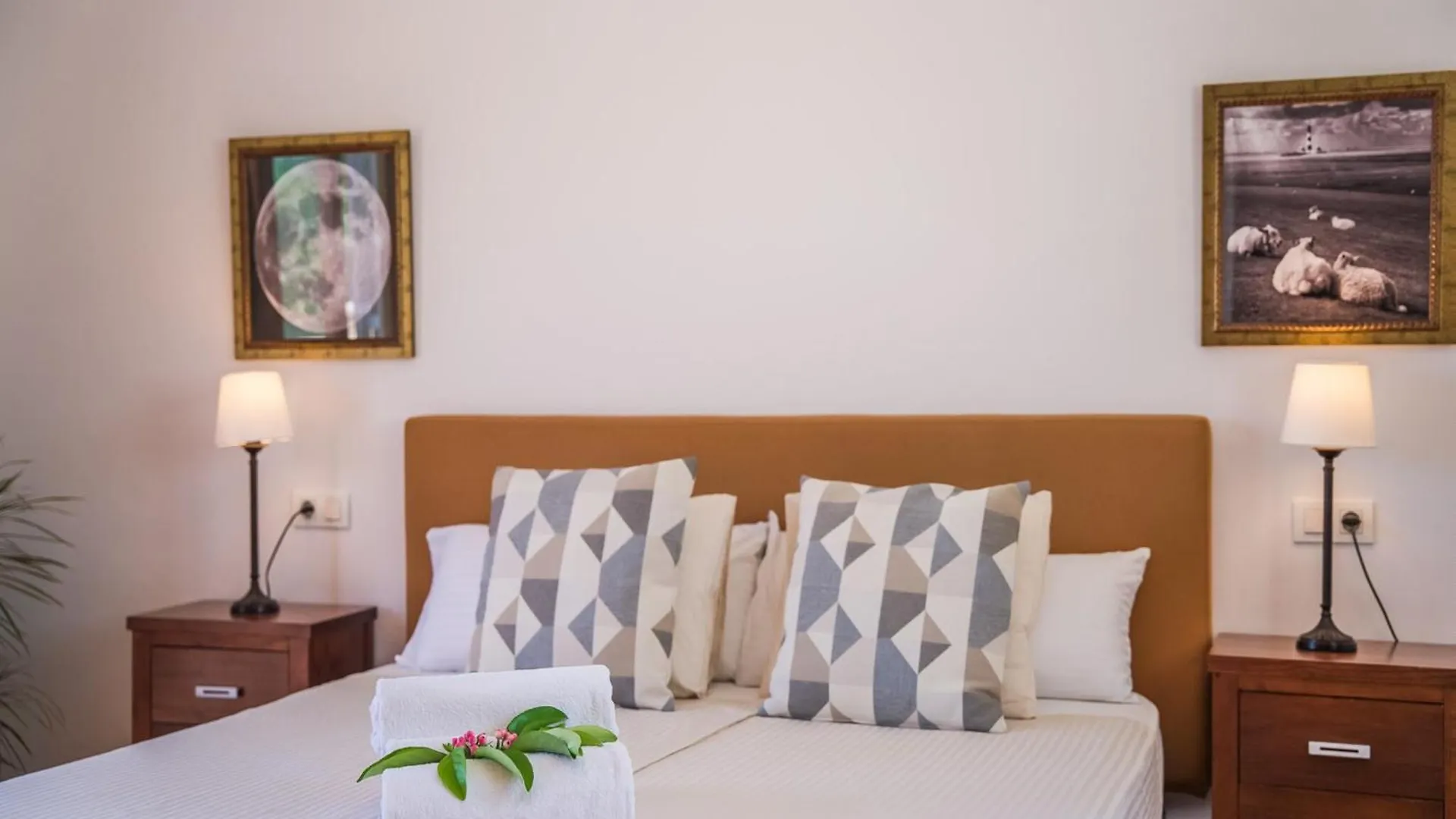 2-Bedroom Holiday Home In Crestatx Spain