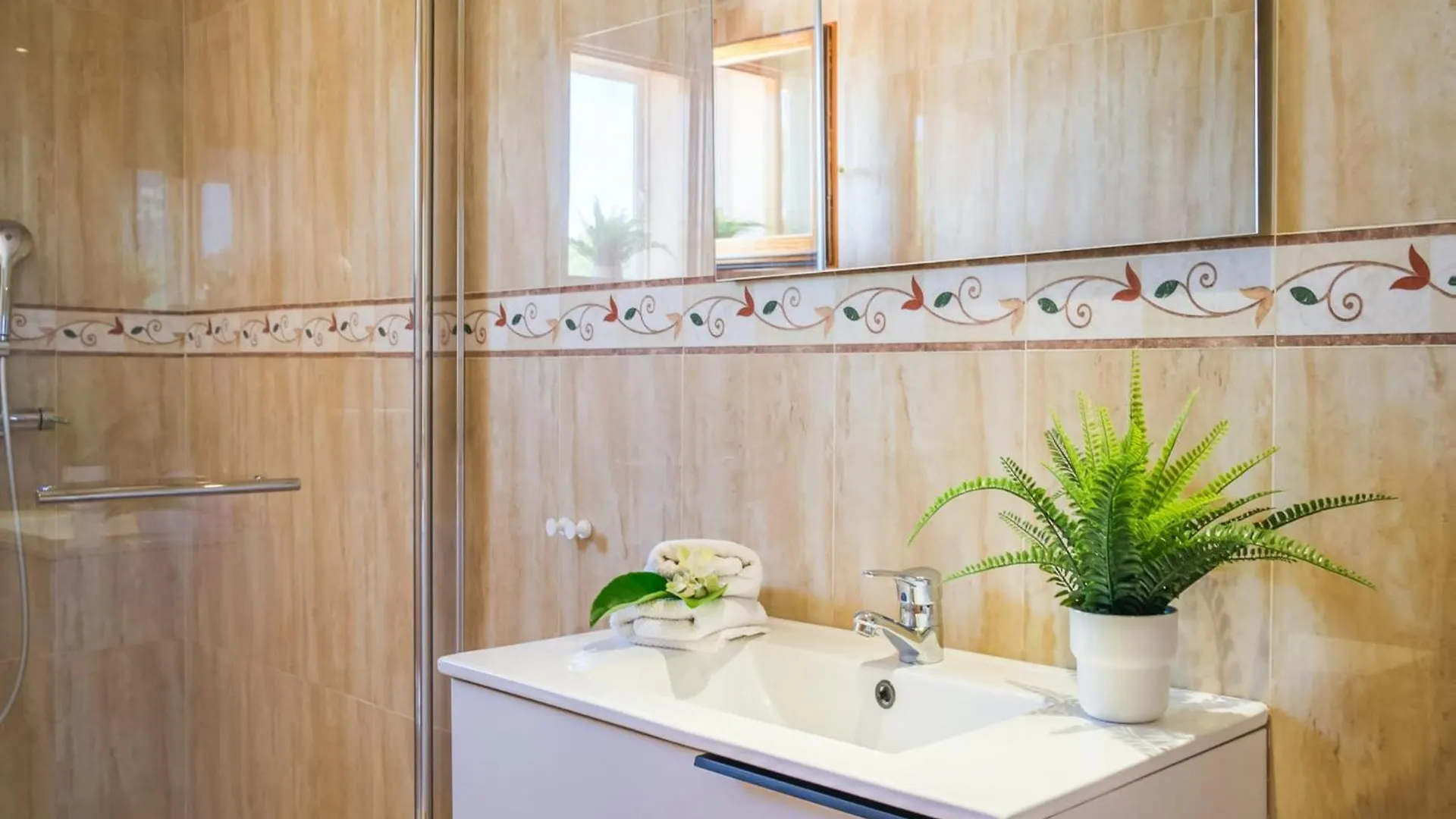 2-Bedroom Holiday Home In Crestatx Spain