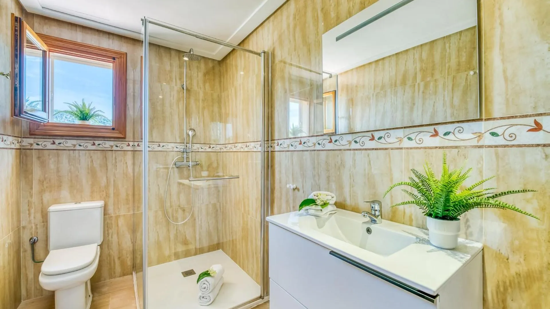 2-Bedroom Holiday Home In Crestatx Spain